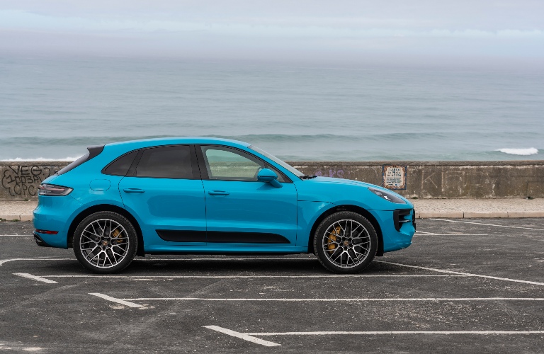 2020 Porsche Macan GTS profile view